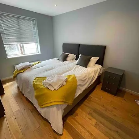 2 Bedroom Flat Бедфорд Экстерьер фото