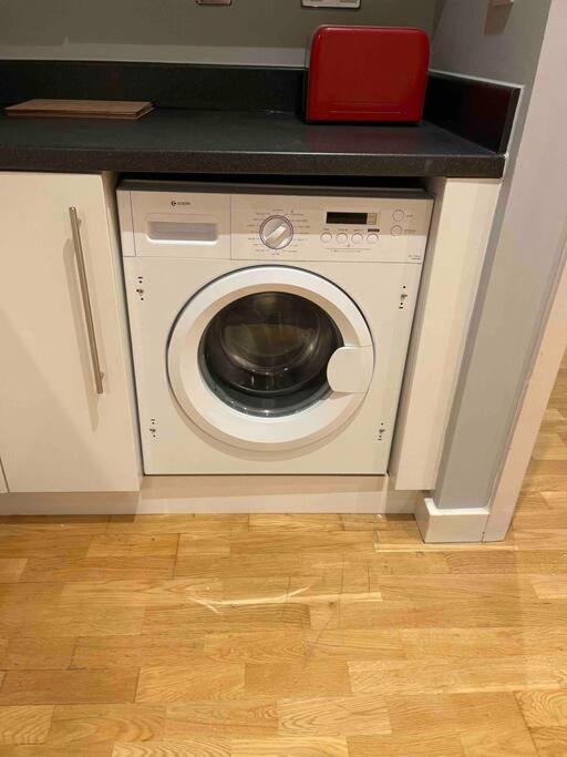 2 Bedroom Flat Apartment Bedford
